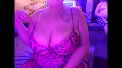 Snapshot of beautifull_sin69 chatting on 09.22.25 MONSTAHEAD69 online show from 09.22.25
