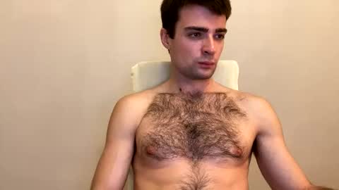 Snapshot of beautifulnik chatting on 10.18.25 Nik online show from 10.18.25