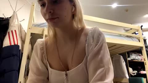 Mia online show from 02.26.26