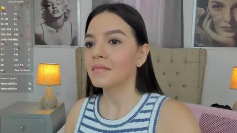 Snapshot of beautyari_ chatting on 11.22.25 Ariana Reyes online show from 11.22.25