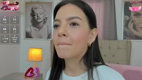 Snapshot of beautyari_ chatting on 02.17.26 Ariana Reyes online show from 02.17.26