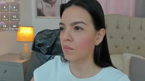 Snapshot of beautyari_ chatting on 03.09.26 Ariana Reyes online show from 03.09.26
