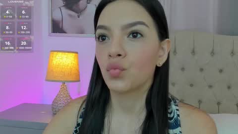 Snapshot of beautyari_ chatting on 03.17.26 Ariana Reyes online show from 03.17.26
