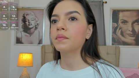Snapshot of beautyari_ chatting on 03.27.26 Ariana Reyes online show from 03.27.26