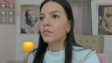 Snapshot of beautyari_ chatting on 04.08.26 Ariana Reyes online show from 04.08.26