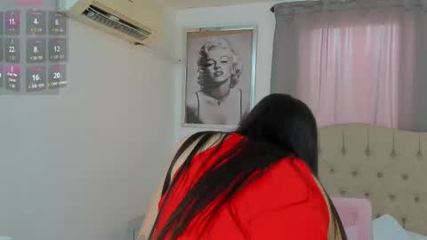 Snapshot of beautyari_ chatting on 04.23.26 Ariana Reyes online show from 04.23.26