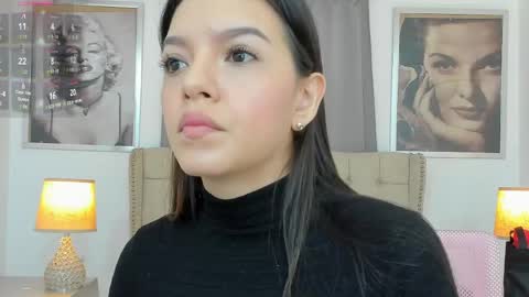 Snapshot of beautyari_ chatting on 04.25.26 Ariana Reyes online show from 04.25.26