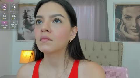 Snapshot of beautyari_ chatting on 04.30.26 Ariana Reyes online show from 04.30.26