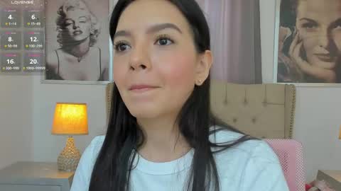 Snapshot of beautyari_ chatting on 05.12.26 Ariana Reyes online show from 05.12.26