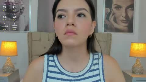 Snapshot of beautyari_ chatting on 05.19.26 Ariana Reyes online show from 05.19.26