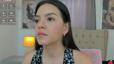 Snapshot of beautyari_ chatting on 05.28.26 Ariana Reyes online show from 05.28.26
