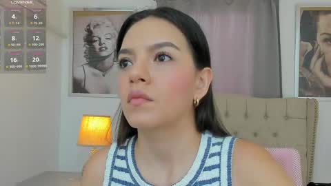 Snapshot of beautyari_ chatting on 05.30.26 Ariana Reyes online show from 05.30.26