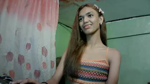 Snapshot of beautyhotasia123 chatting on 02.22.25 beautyhotasia123 online show from 02.22.25