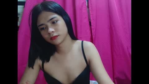 Snapshot of beautyqueen18x chatting on 03.20.26 beautyqueen18x online show from 03.20.26