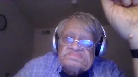 Snapshot of beautytomyeyes chatting on 10.19.25 beautytomyeyes online show from 10.19.25