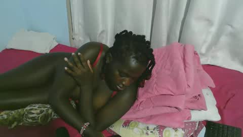 Snapshot of beautytyler chatting on 10.23.25 tyler online show from 10.23.25