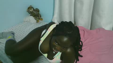 Snapshot of beautytyler chatting on 12.16.25 tyler online show from 12.16.25