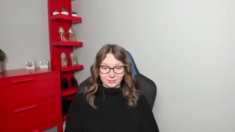 Zoe online show from 10.21.25