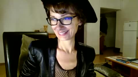 Snapshot of bebacksooon chatting on 12.05.24 Raluca online show from 12.05.24