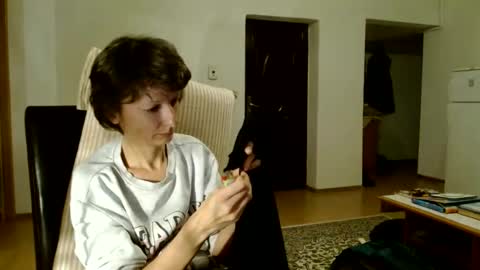 Snapshot of bebacksooon chatting on 12.21.24 Raluca online show from 12.21.24