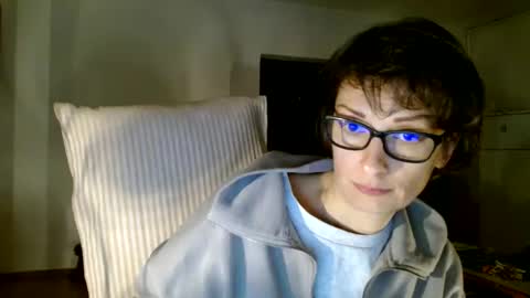 Snapshot of bebacksooon chatting on 12.24.24 Raluca online show from 12.24.24