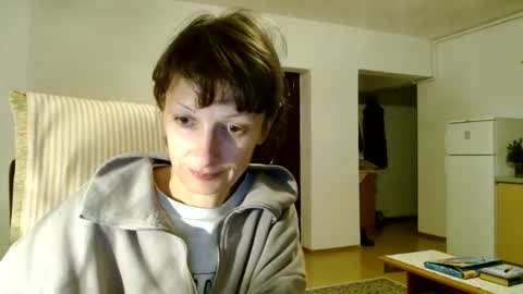 Snapshot of bebacksooon chatting on 12.25.24 Raluca online show from 12.25.24