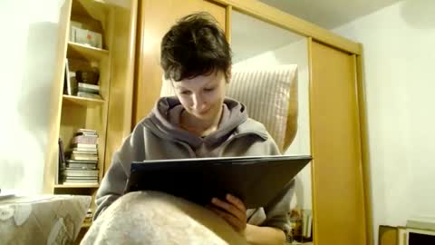 Snapshot of bebacksooon chatting on 02.23.25 Raluca online show from 02.23.25
