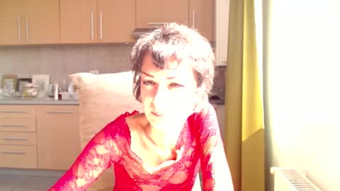 Snapshot of bebacksooon chatting on 09.13.25 Raluca online show from 09.13.25