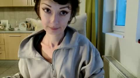 Snapshot of bebacksooon chatting on 10.04.25 Raluca online show from 10.04.25