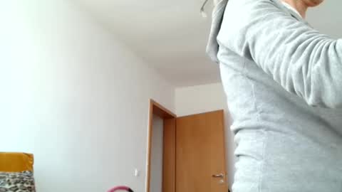 Snapshot of bebacksooon chatting on 03.26.26 Raluca online show from 03.26.26