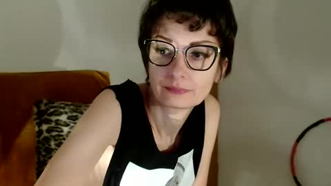 Snapshot of bebacksooon chatting on 03.29.26 Raluca online show from 03.29.26
