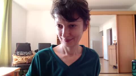 Snapshot of bebacksooon chatting on 05.05.26 Raluca online show from 05.05.26