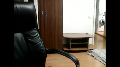 Becca-Van-Boa online show from 02.20.25