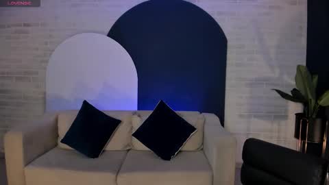 Am Becca online show from 11.30.25