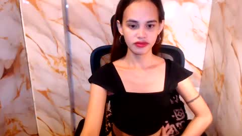 Snapshot of beccamiller22 chatting on 07.19.26 becca online show from 07.19.26