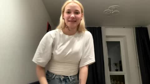 Snapshot of beckieapollo chatting on 06.02.26 Kate online show from 06.02.26