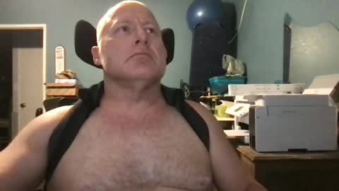 Snapshot of beckster040 chatting on 06.14.26 beckster online show from 06.14.26