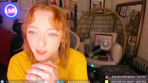 Snapshot of beckthetongue chatting on 10.11.25 Beck the tongue online show from 10.11.25