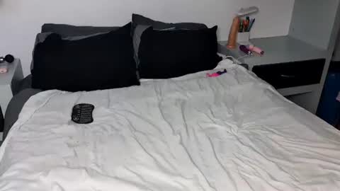 BECKY BOO  online show from 02.25.25