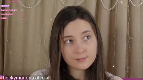BeckyMartens come join me on    while im offline here  online show from 05.20.26