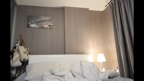 bee_thai online show from 01.12.26