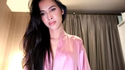 Snapshot of bee_thai chatting on 07.15.26 bee_thai online show from 07.15.26