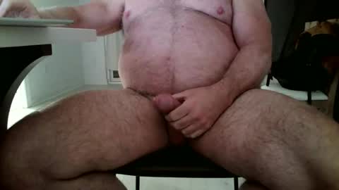 Snapshot of beefbubs chatting on 11.12.25 BeefBubs online show from 11.12.25