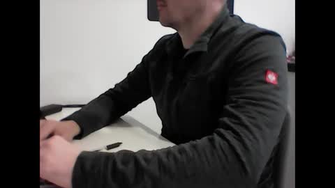 beenee3 online show from 02.20.26