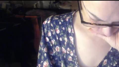 Snapshot of beettydream chatting on 10.21.25 BeettyDream online show from 10.21.25