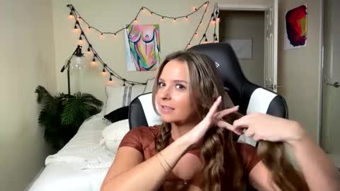 all links here  online show from 01.06.25