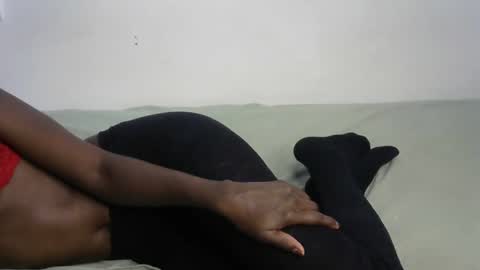 beib_love online show from 12.18.24