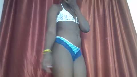 Snapshot of beib_love chatting on 02.25.26 beib_love online show from 02.25.26