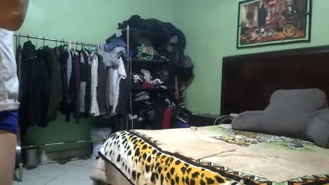 Snapshot of beibyleon69 chatting on 02.03.25 beibyleon69 online show from 02.03.25