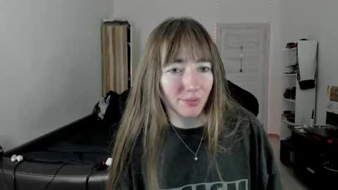 Lisa online show from 10.05.25
